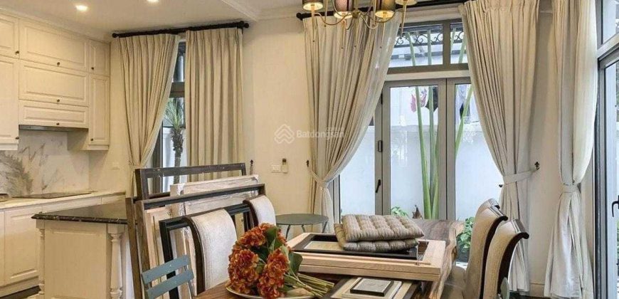 Cho thuê biệt thự tại Vinhomes Riverside & Harmony, LH 0968855***